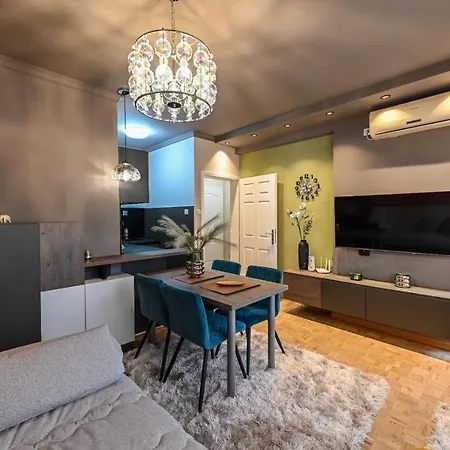 Bane 5 Apartment *
